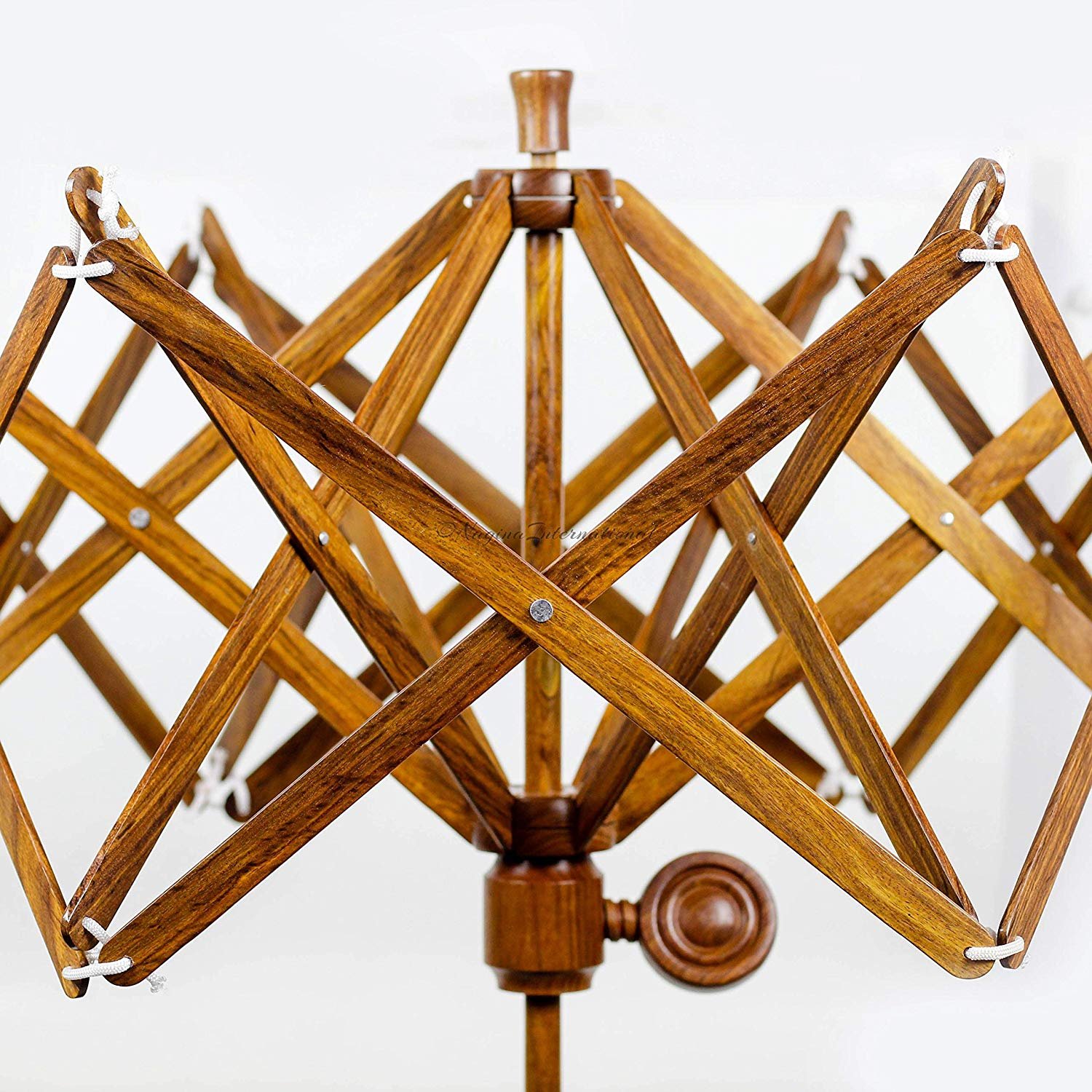 Umbrella Swift Table Top Yarn Winder Hand Operated Ball Winder